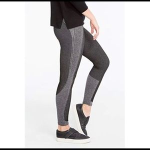 SPANX Curved Lines Seamless Shaping Leggings - LG